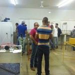 Aula no laboratório de Eletrotécnica