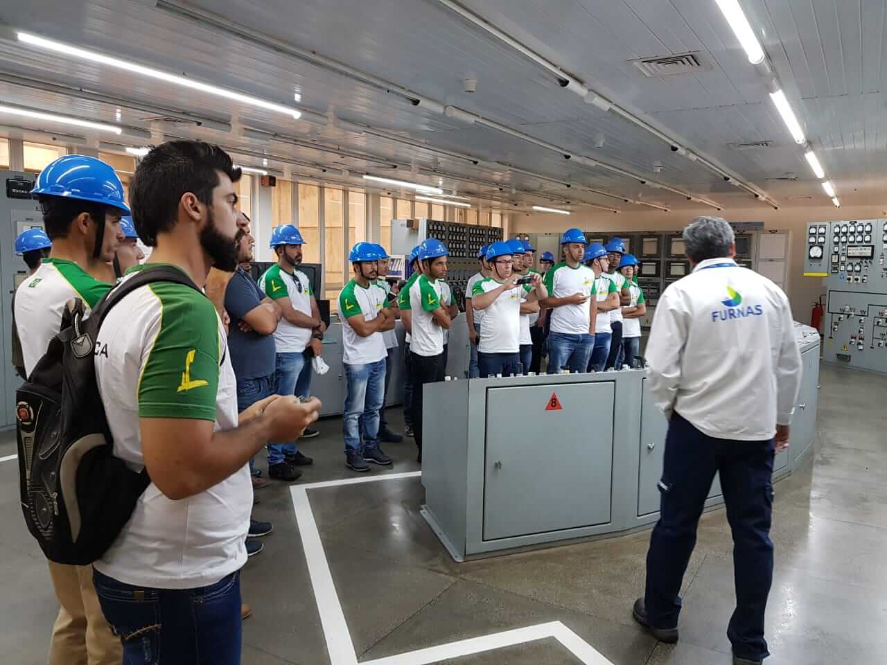 Leia mais sobre o artigo Parceria entre Furnas e LiceuTec realiza visita técnica na UHE Marimbondo