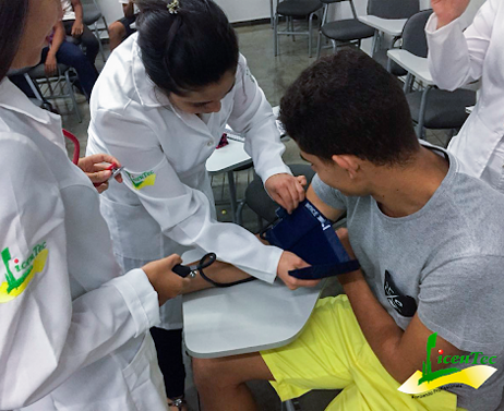 Leia mais sobre o artigo A importância do profissional técnico em Farmácia